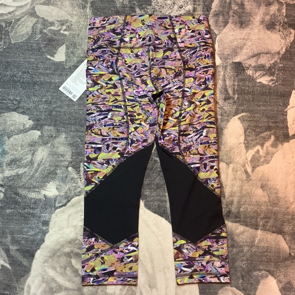 NWT Lululemon Pace Rival High-Rise Crop 22" *SeaWheeze - Picture 4 of 7